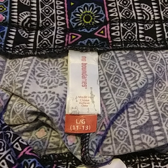 No Boundaries Lounge Pants - Picture 4 of 5